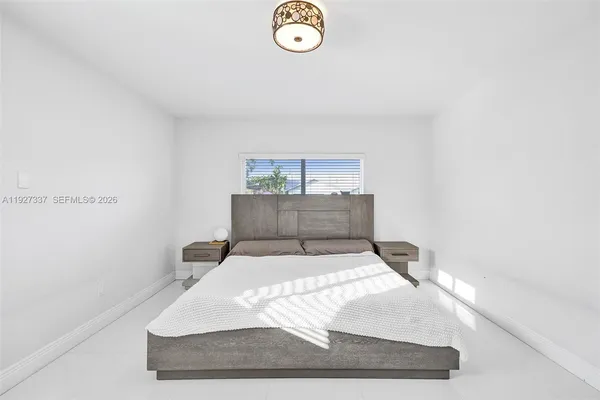 $5,900 | 1102 Meadow Lark Avenue, Miami Springs, FL 33166