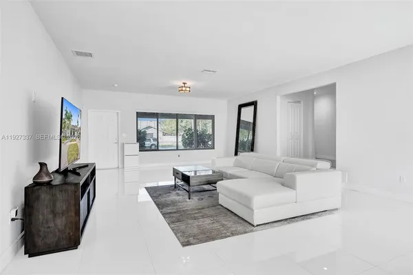 $5,900 | 1102 Meadow Lark Avenue, Miami Springs, FL 33166