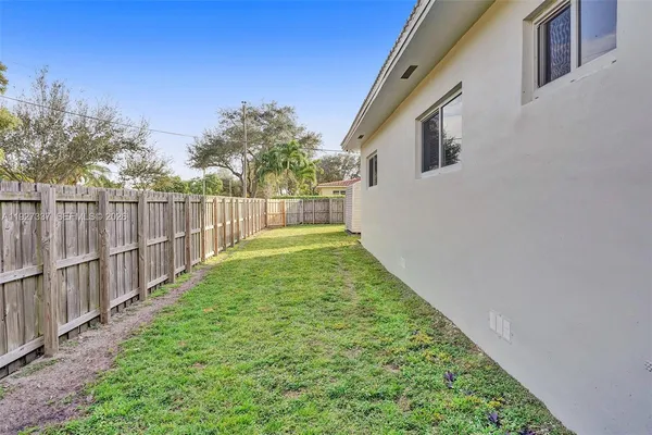 $5,900 | 1102 Meadow Lark Avenue, Miami Springs, FL 33166