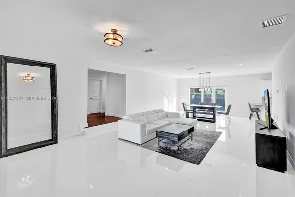 $5,900 | 1102 Meadow Lark Avenue, Miami Springs, FL 33166