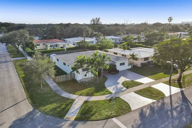 $7,000 | 1102 Meadow Lark Avenue, Miami Springs, FL 33166