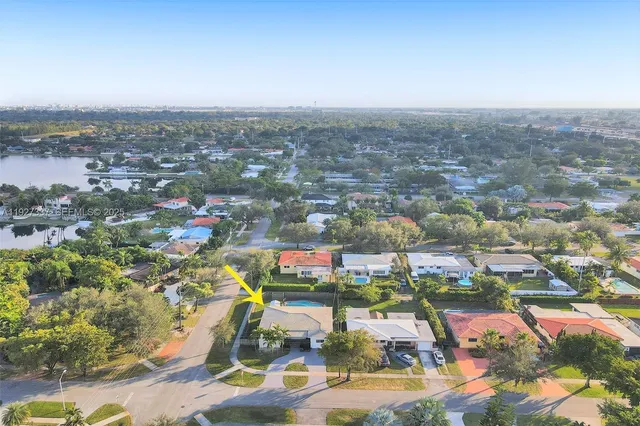 $7,000 | 1102 Meadow Lark Avenue, Miami Springs, FL 33166