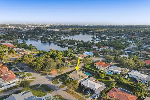 $7,000 | 1102 Meadow Lark Avenue, Miami Springs, FL 33166