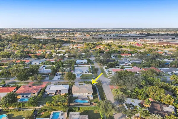 $5,900 | 1102 Meadow Lark Avenue, Miami Springs, FL 33166