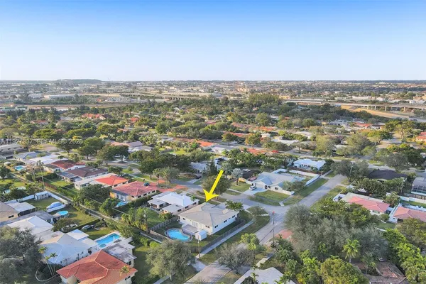 $5,900 | 1102 Meadow Lark Avenue, Miami Springs, FL 33166