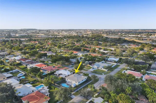 $7,000 | 1102 Meadow Lark Avenue, Miami Springs, FL 33166