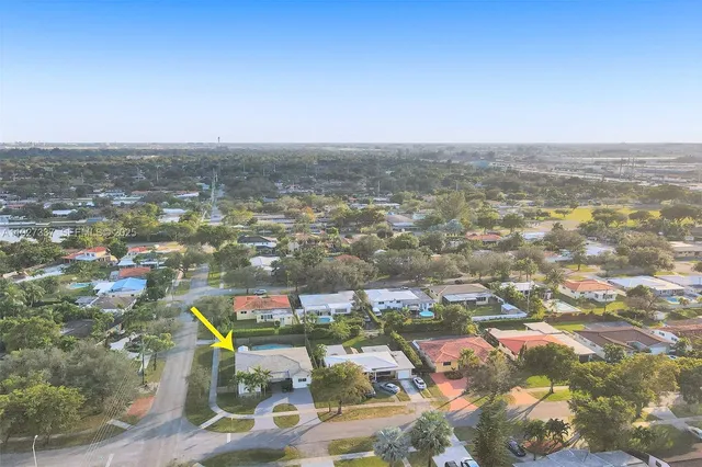 $7,000 | 1102 Meadow Lark Avenue, Miami Springs, FL 33166