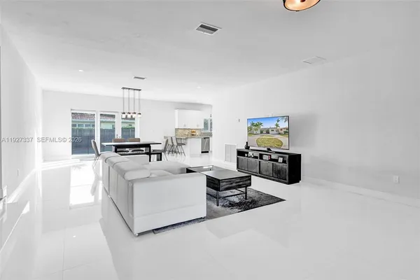 $5,900 | 1102 Meadow Lark Avenue, Miami Springs, FL 33166