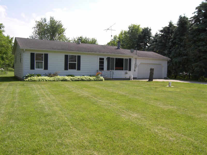 708 East Newberg Road Pinconning, MI 48650 - Photo 14 of 14