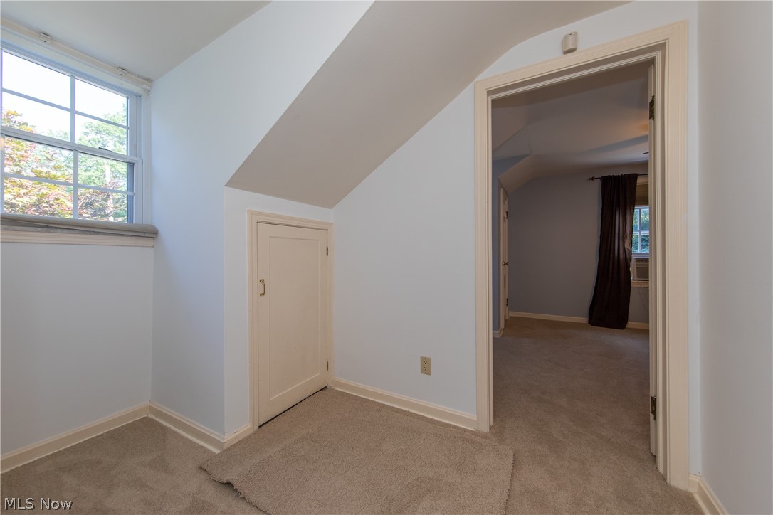 2046 Temblethurst Road South Euclid, OH 44121 - Photo 27 of 35 The second floor hallway bonus area