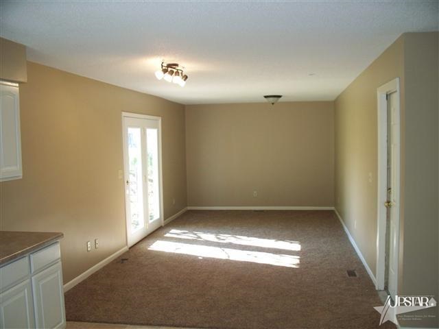 9325 Crystal Spring Drive Fort Wayne, IN 46804 - Photo 3 of 9 Gallery Image 3