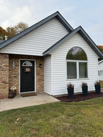 $325,000 | 324 Shorewood Circle, Detroit Lakes, MN 56501