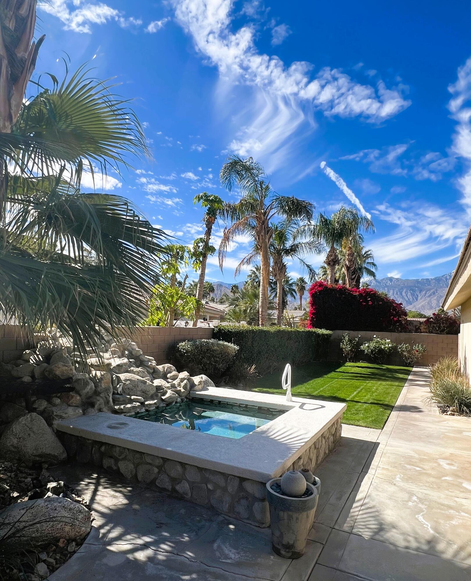 69445 Serenity Road Cathedral City, CA 92234 - Photo 7 of 28 Spa and View