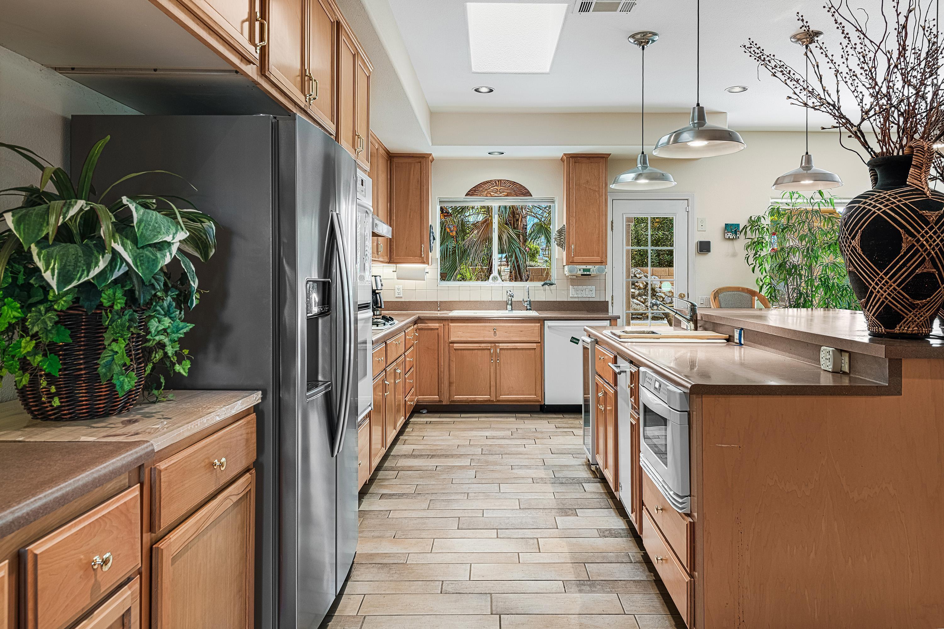 69445 Serenity Road Cathedral City, CA 92234 - Photo 8 of 28 Kitchen 1