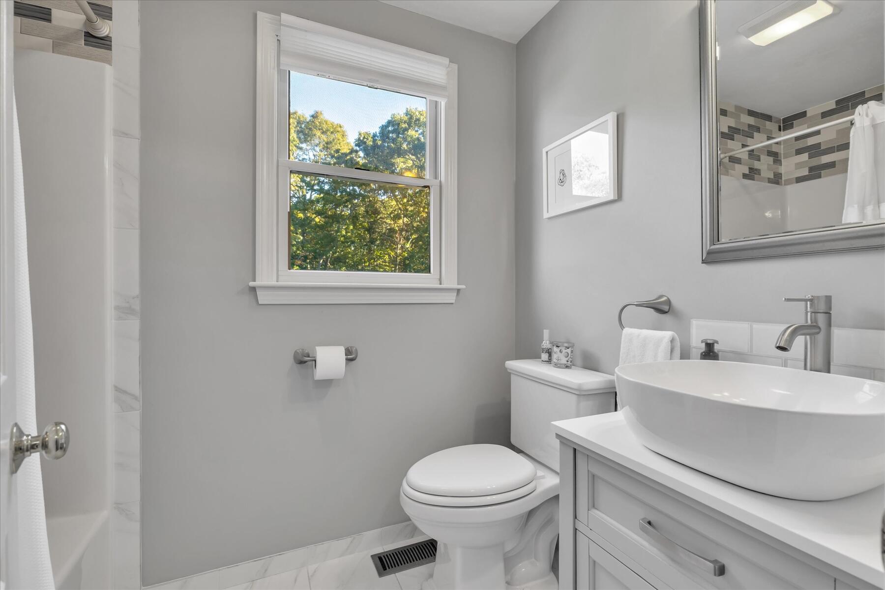 40 Waterfield Road Osterville, MA 02655 - Photo 11 of 35 10