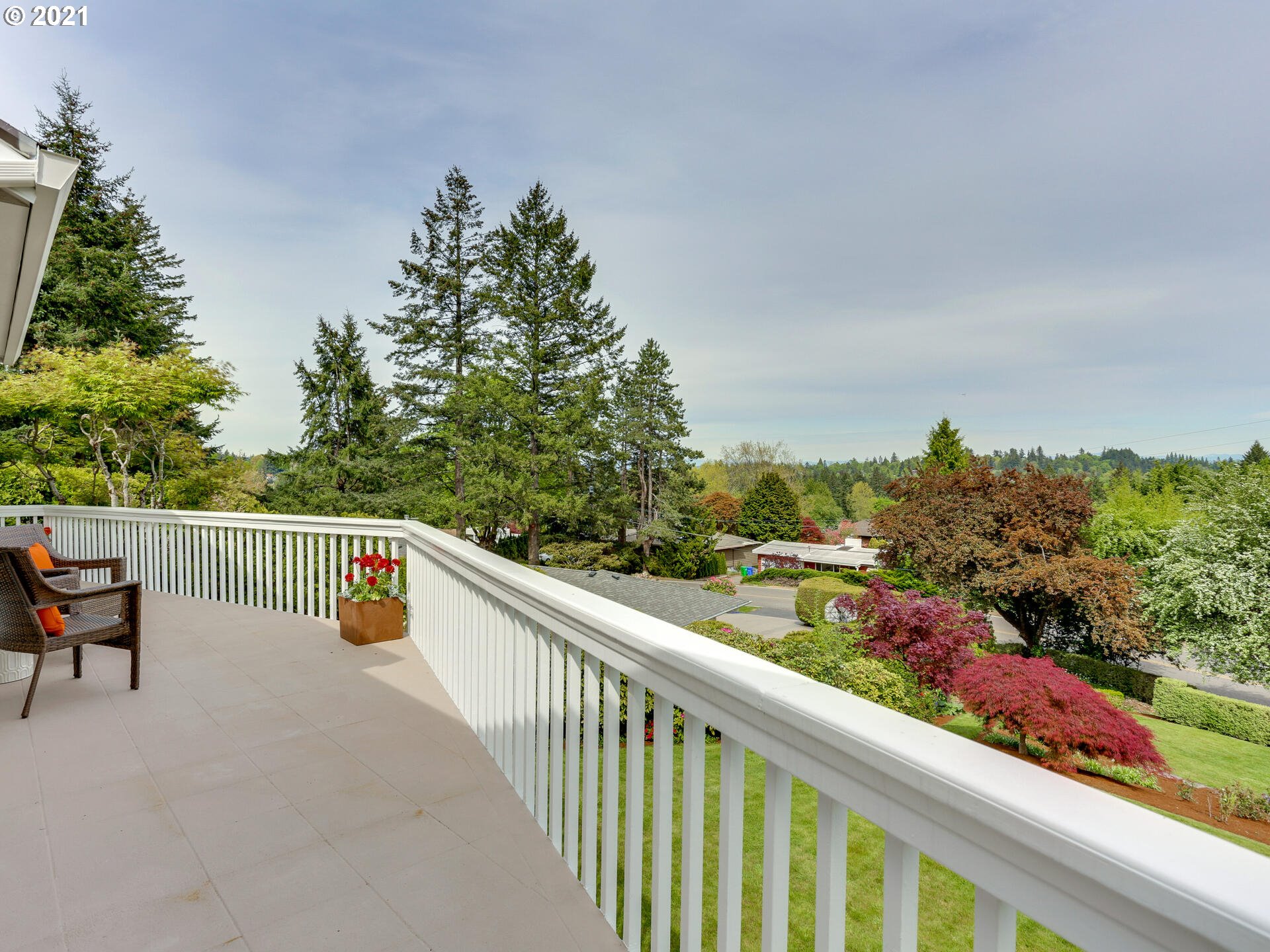 10115 Southwest Lancaster Road Portland, OR 97219 - Photo 24 of 32 Gallery Image 24
