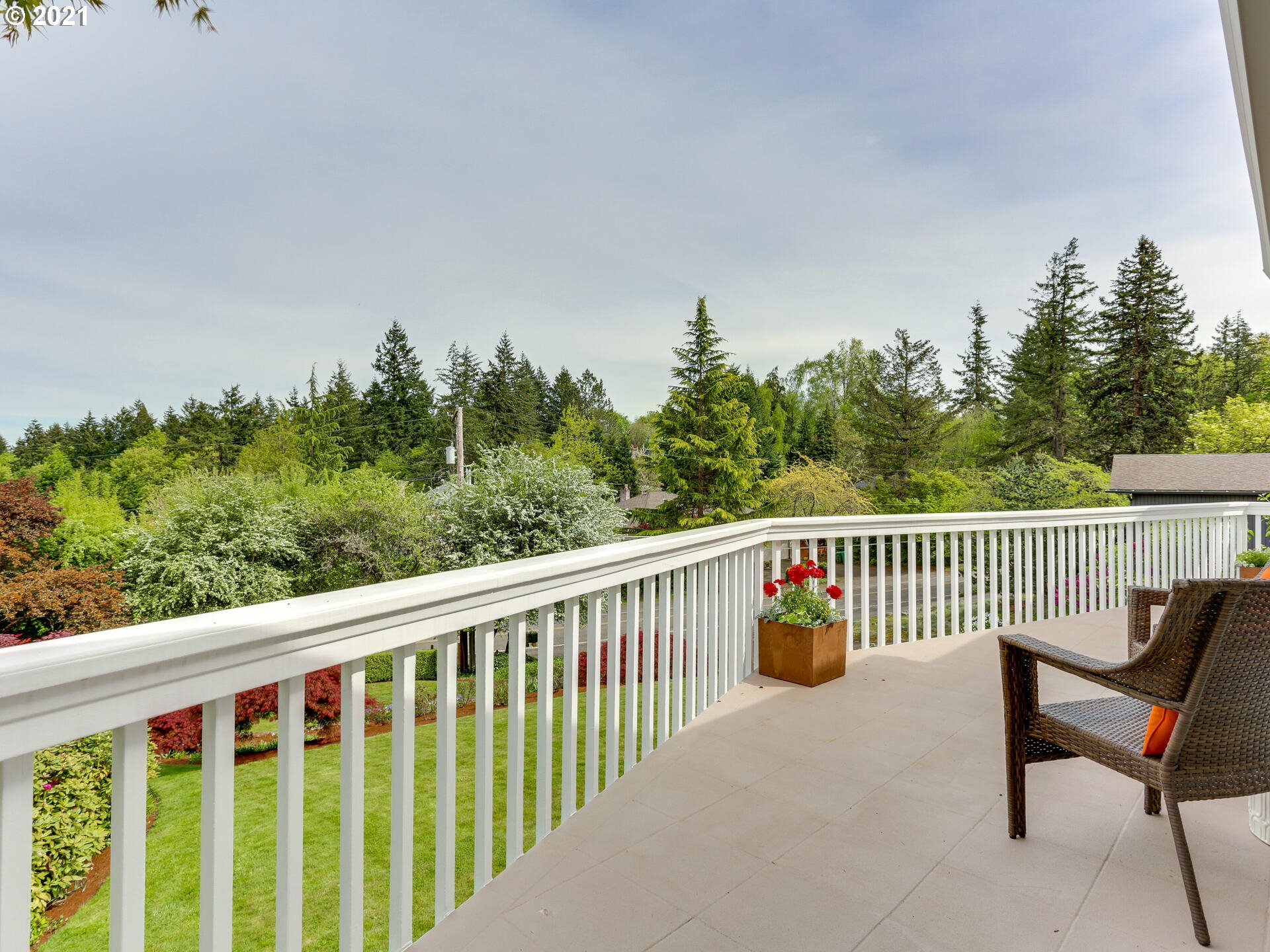 10115 Southwest Lancaster Road Portland, OR 97219 - Photo 25 of 32 Gallery Image 25