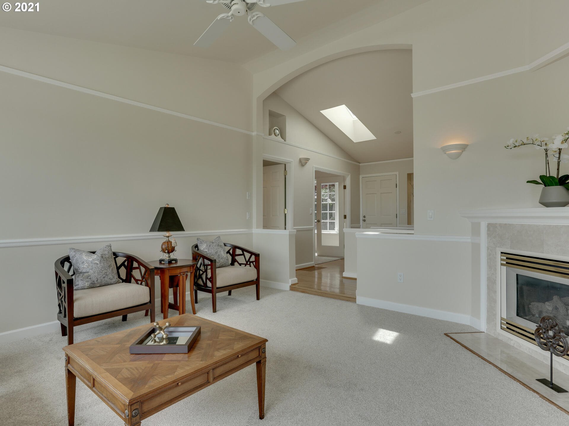 10115 Southwest Lancaster Road Portland, OR 97219 - Photo 5 of 32 Gallery Image 5
