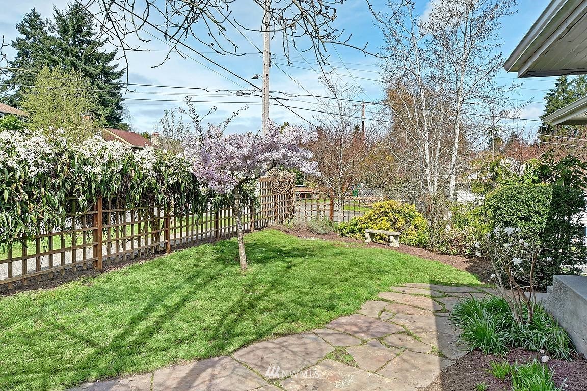 8202 37th Avenue Southwest Seattle, WA 98126 - Photo 25 of 27