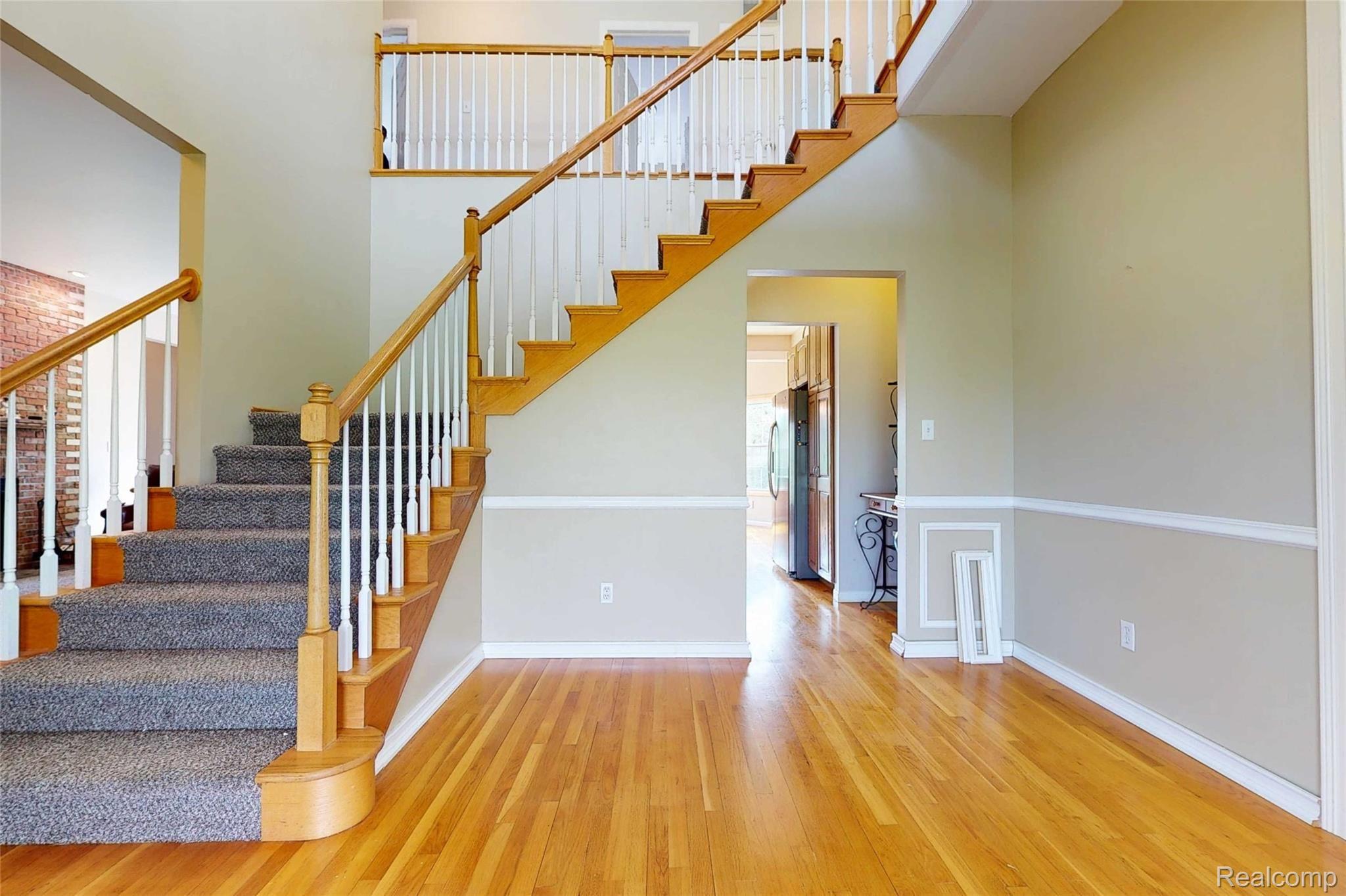 2369 North Baxter Road Davison, MI 48423 - Photo 7 of 35 2369-N-Baxter-Rd-1 Front Entryway.jpg