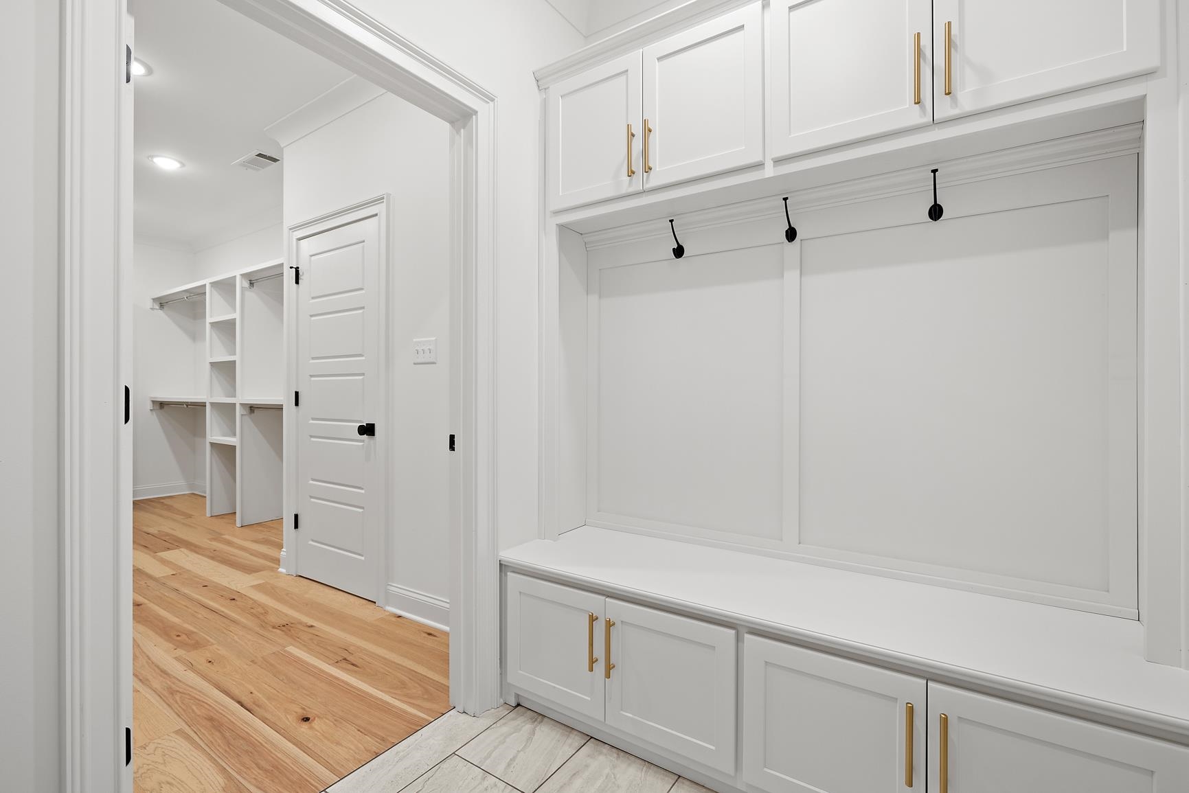 822 Leta Loop Brighton, TN 38011 - Photo 32 of 40 a view of bathroom with bathtub