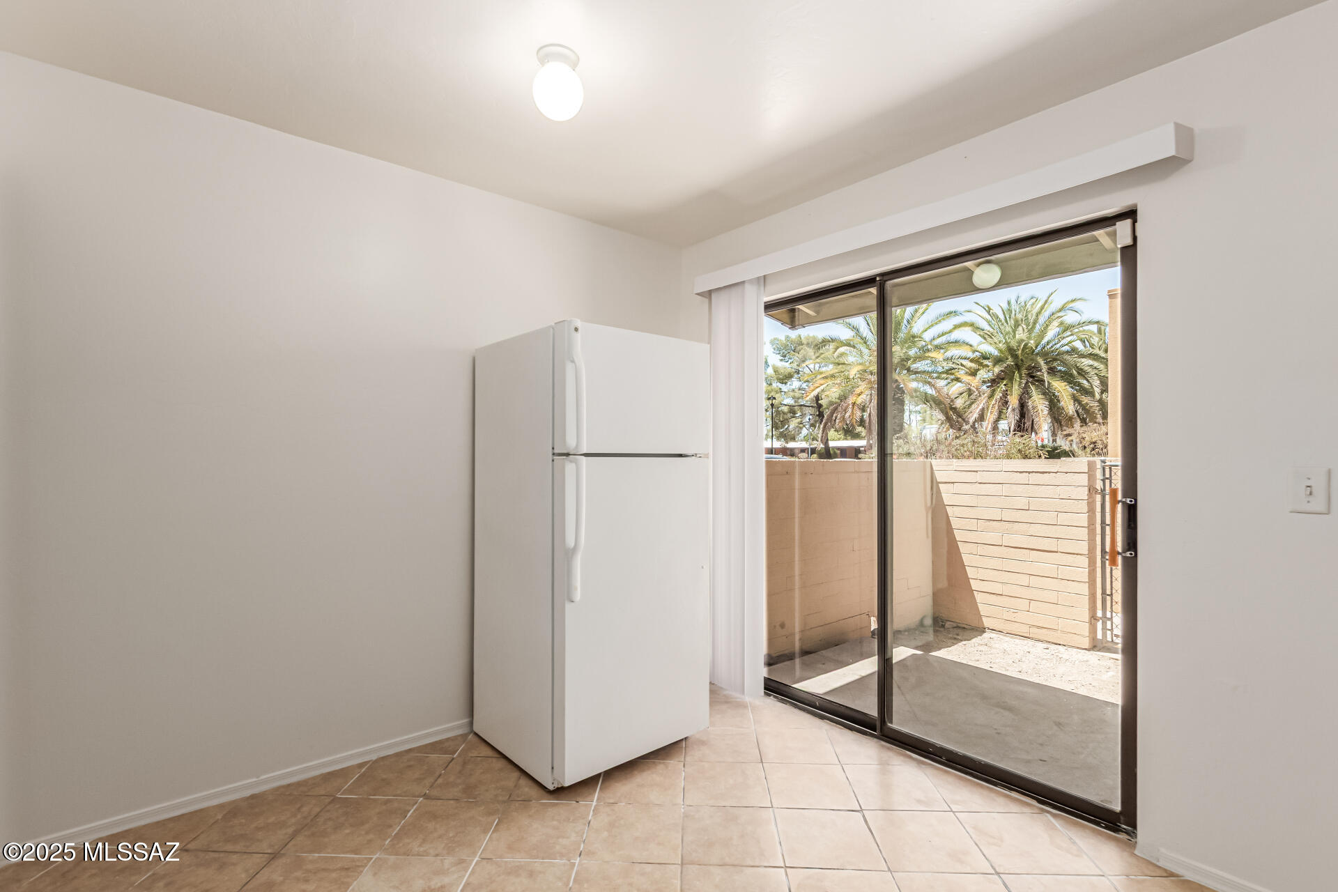 350 North Silverbell Road, Unit 16 Tucson, AZ 85745 - Photo 8 of 23 Gallery Image 8