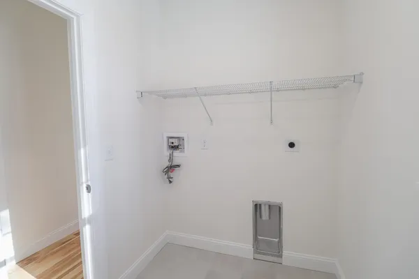 $935,900 | 28 Summerwind Place, Unit 1, Greenland, NH 03840