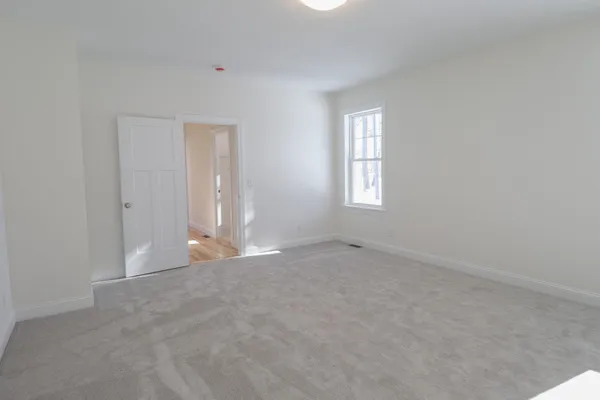 $935,900 | 28 Summerwind Place, Unit 1, Greenland, NH 03840