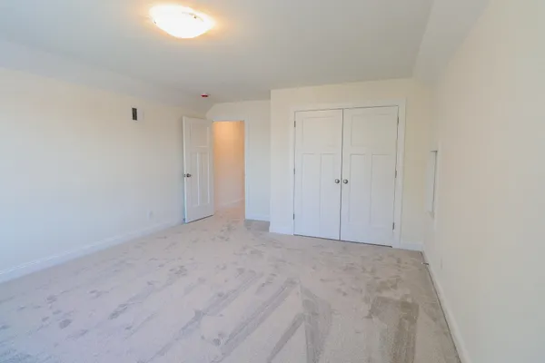 $935,900 | 28 Summerwind Place, Unit 1, Greenland, NH 03840