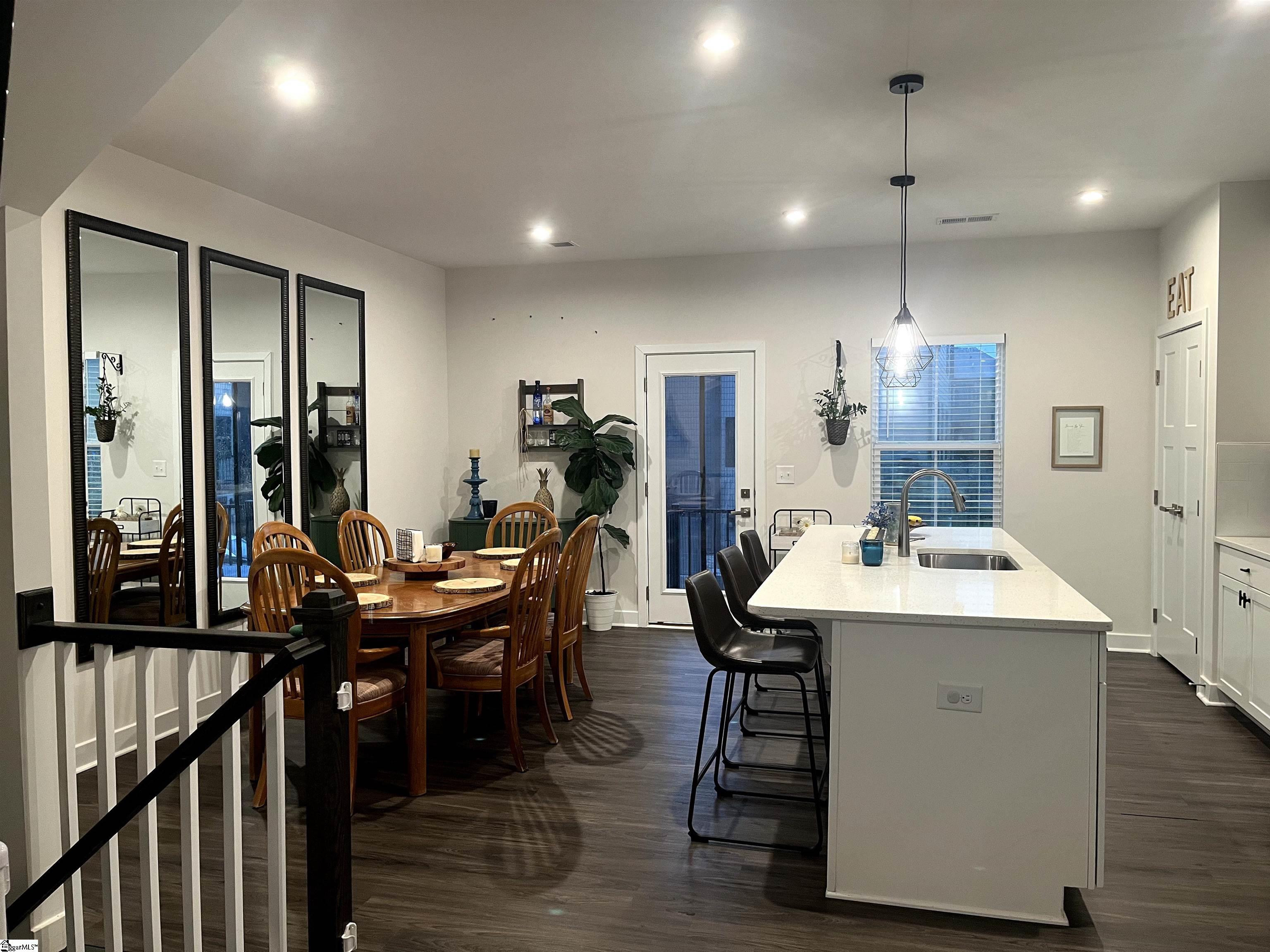 119 Rollins Avenue Greenville, SC 29607 - Photo 8 of 27