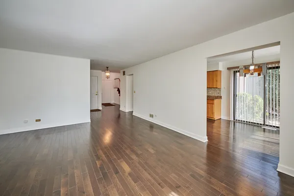 $699,000 | 3035 Rennes Court, Northbrook, IL 60062