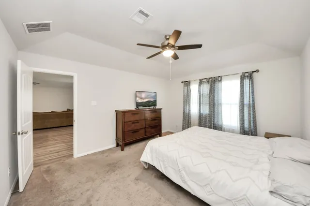 $329,000 | 19126 Hidden Arbor Drive, Manvel, TX 77578