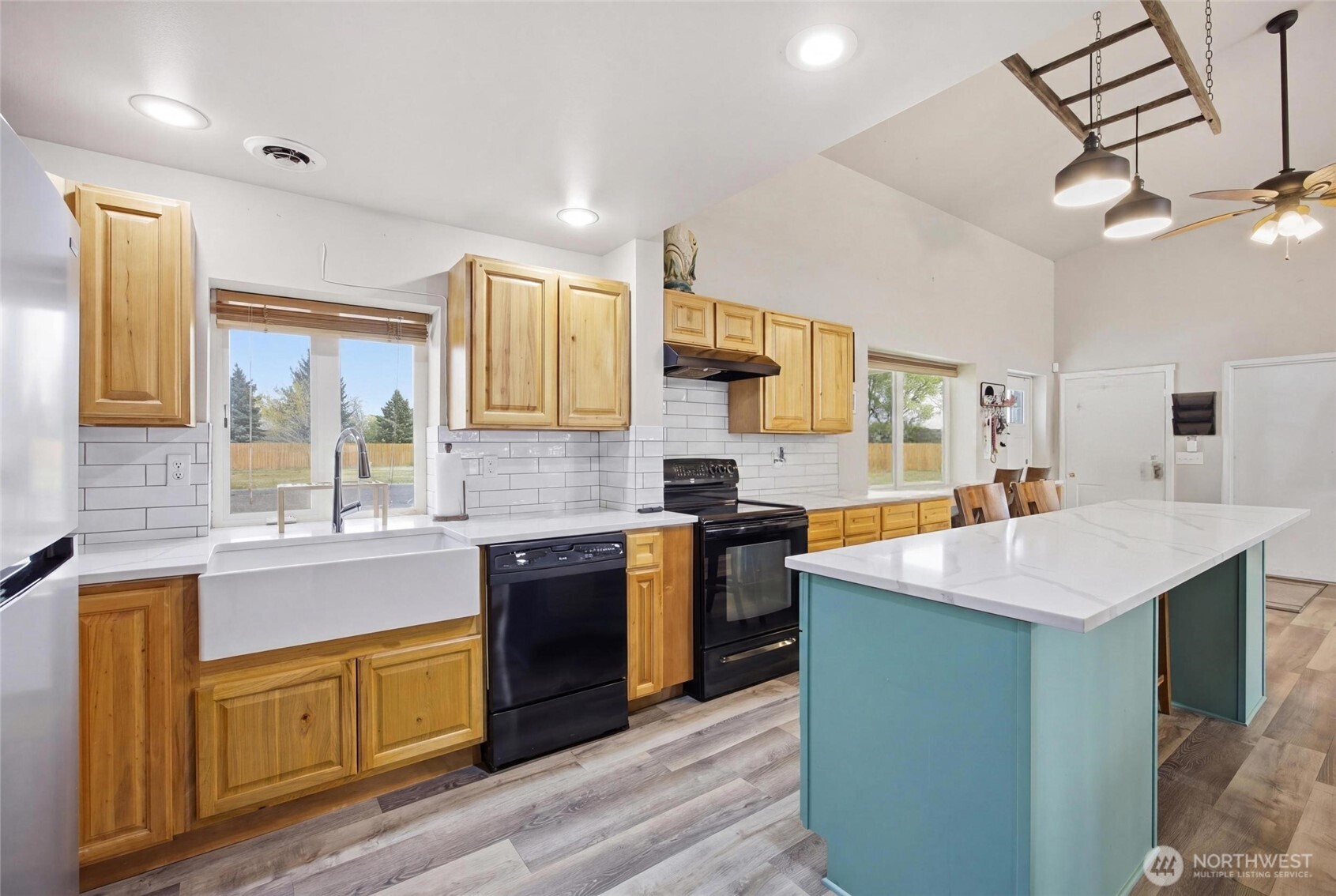 5601 Rd K Northeast Moses Lake, WA 98837 - Photo 11 of 39