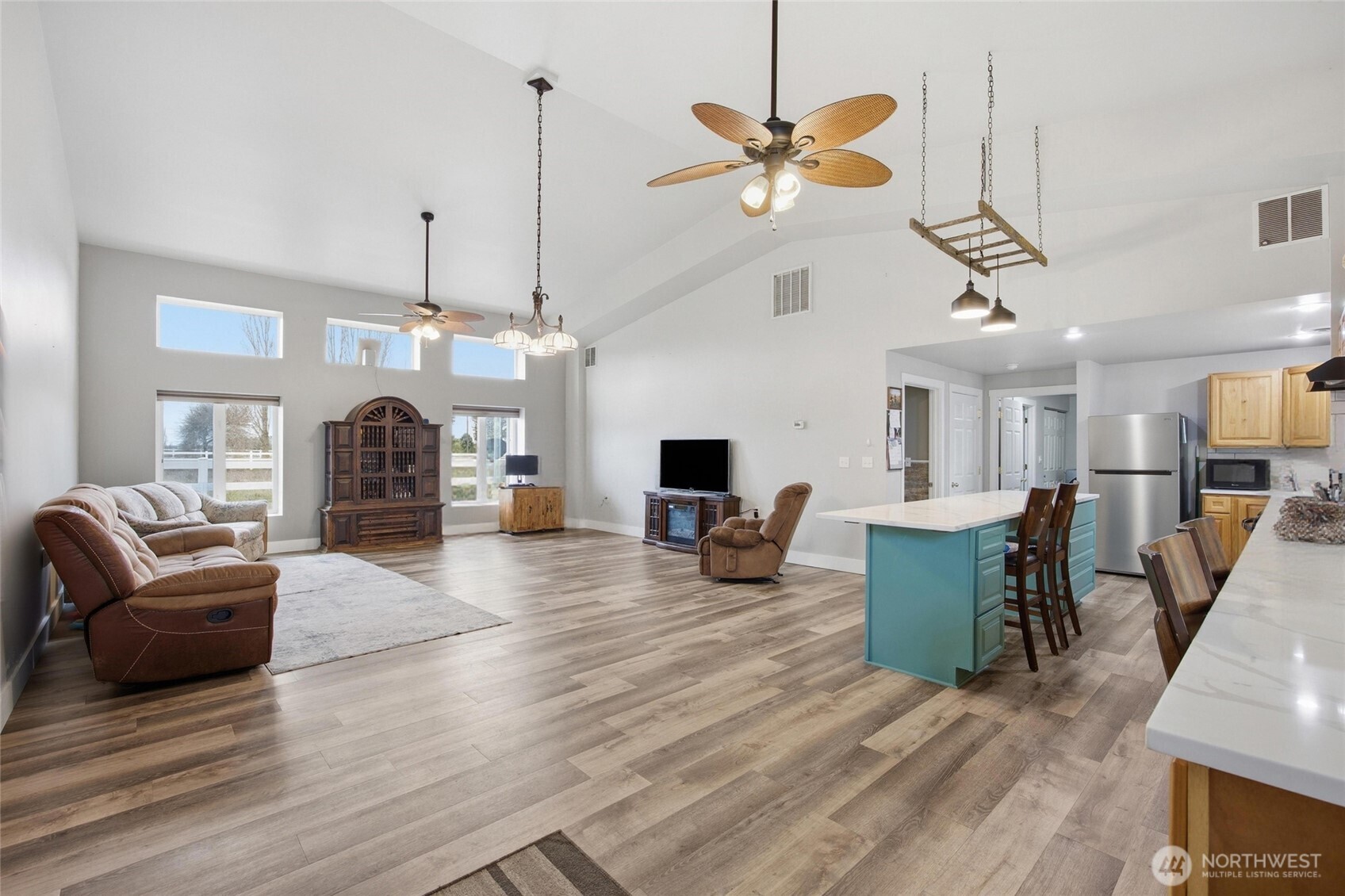 5601 Rd K Northeast Moses Lake, WA 98837 - Photo 7 of 39