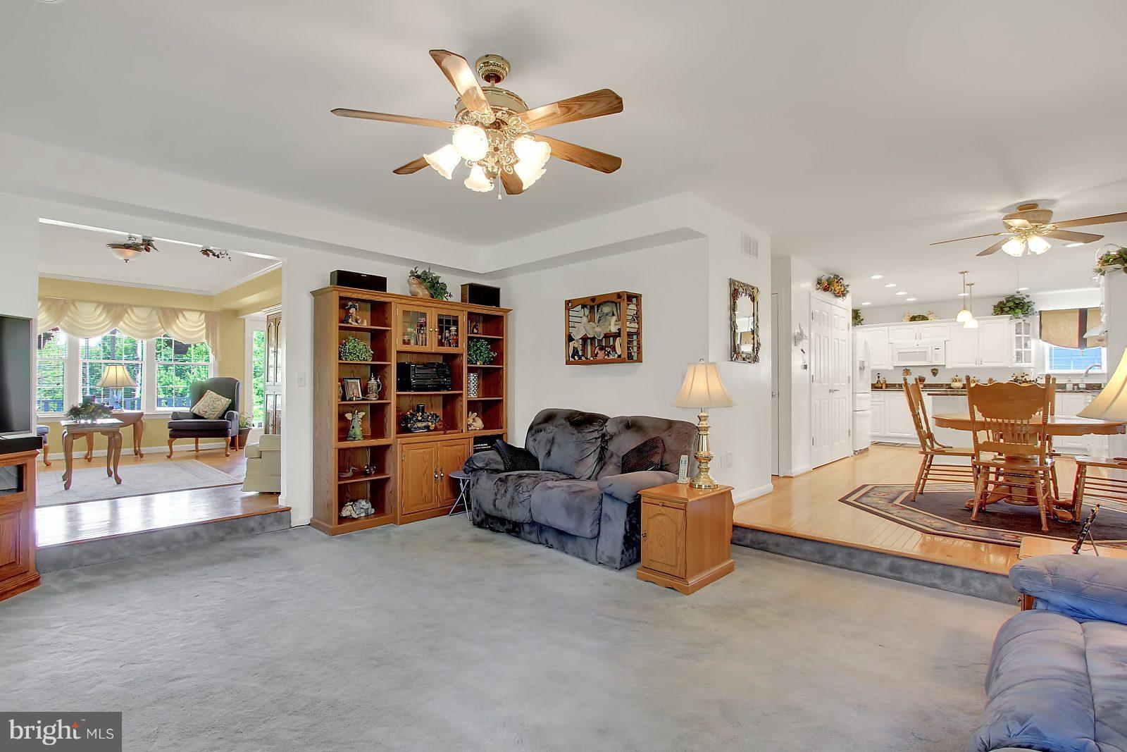 506 Paradise Road Aberdeen, MD 21001 - Photo 13 of 30 Family Room
