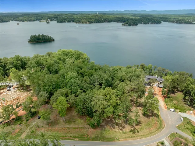 $795,000 | 535 Hvn Hl Lane, Six Mile, SC 29682