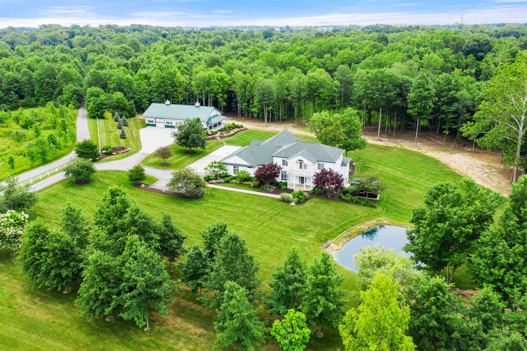 12033 Ernst Road Roanoke, IN 46783 - Photo 3 of 36