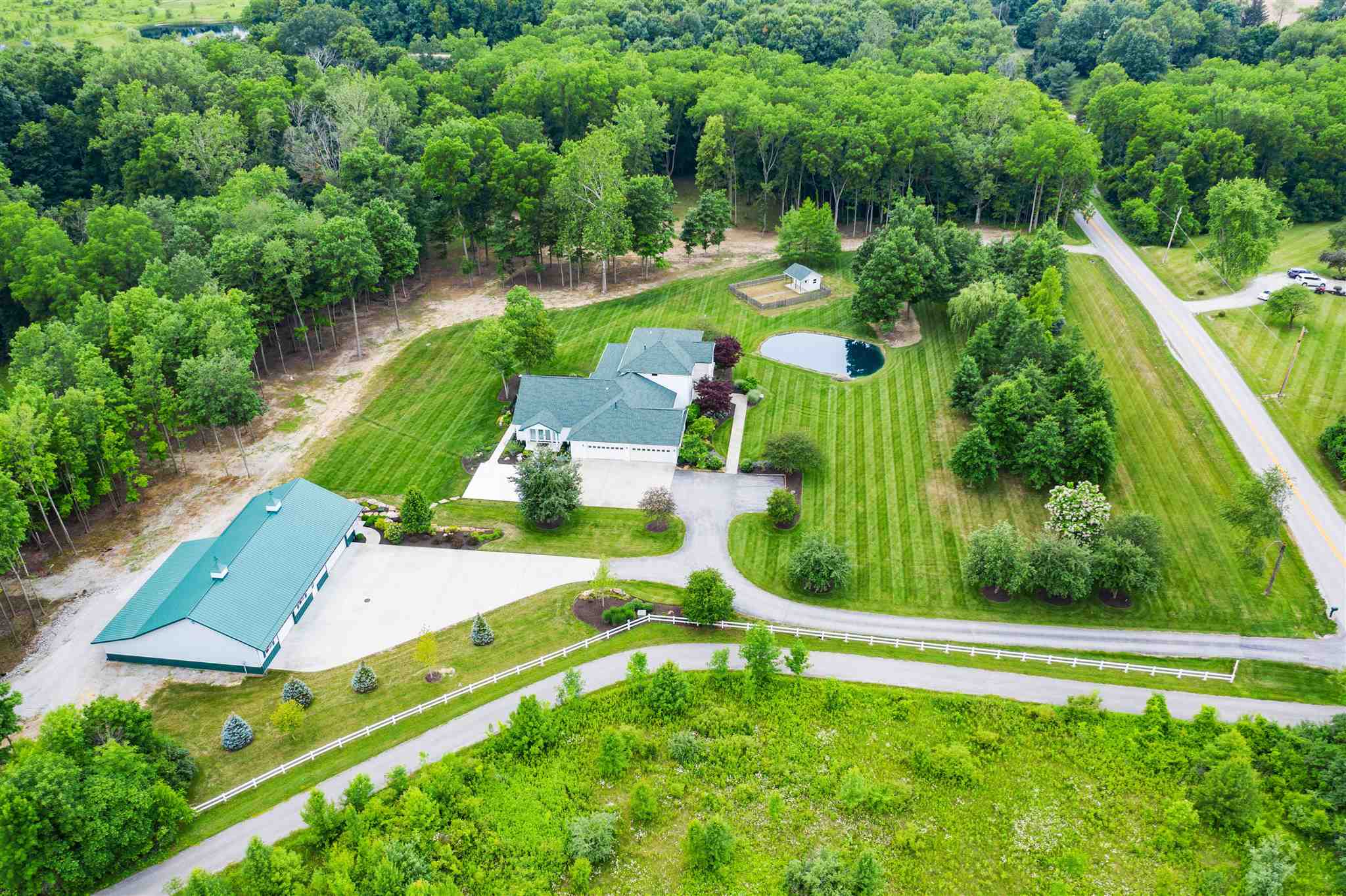 12033 Ernst Road Roanoke, IN 46783 - Photo 9 of 36