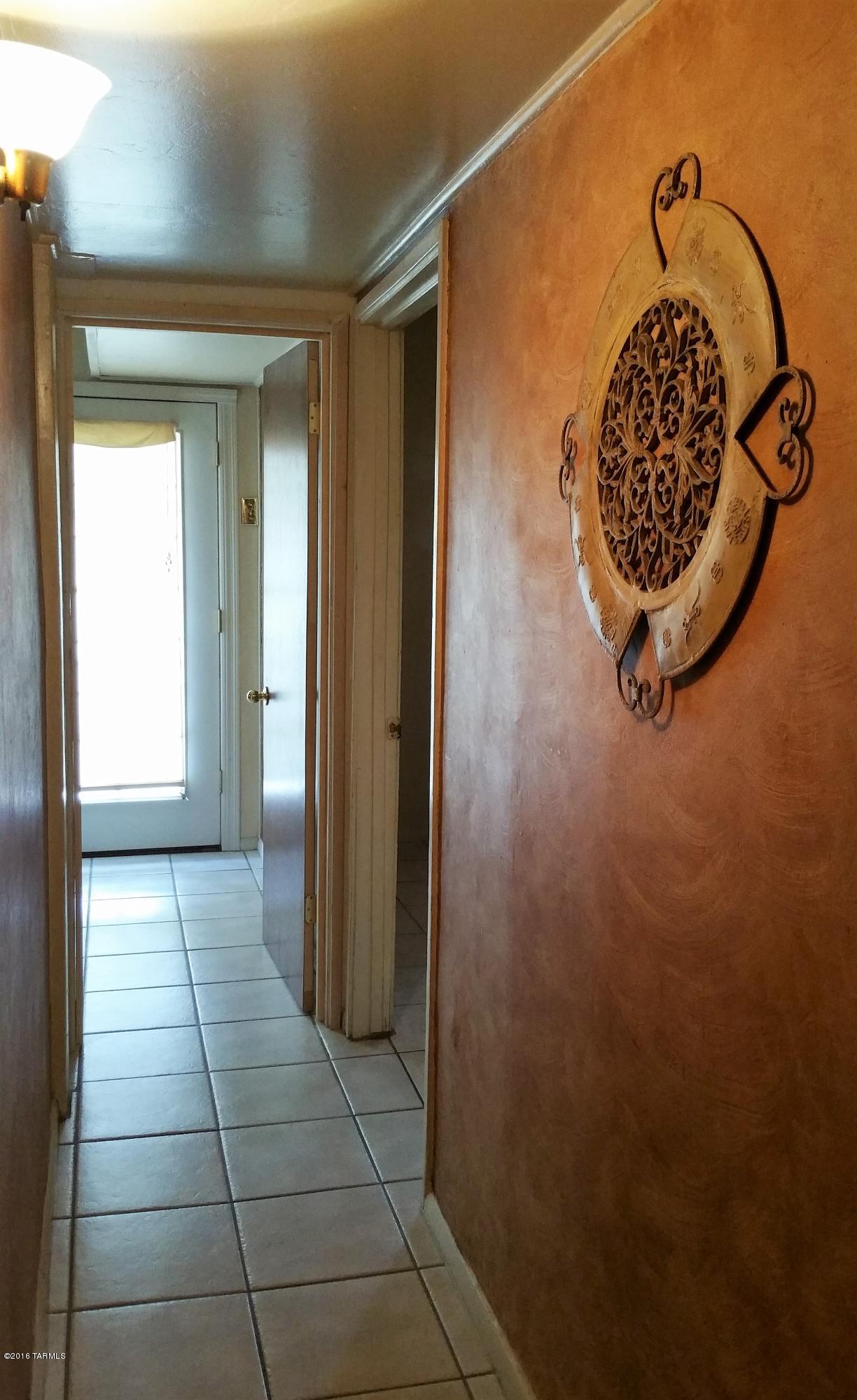125 West Navajo Road Tucson, AZ 85705 - Photo 8 of 10 Gallery Image 8