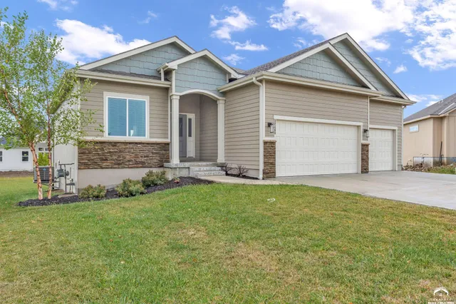 $500,000 | 32468 West 168th Court, Gardner, KS 66030