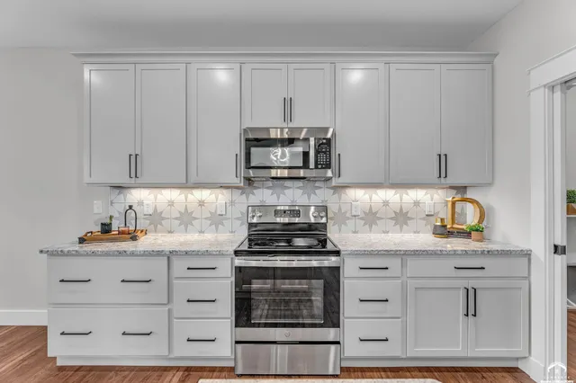 $500,000 | 32468 West 168th Court, Gardner, KS 66030