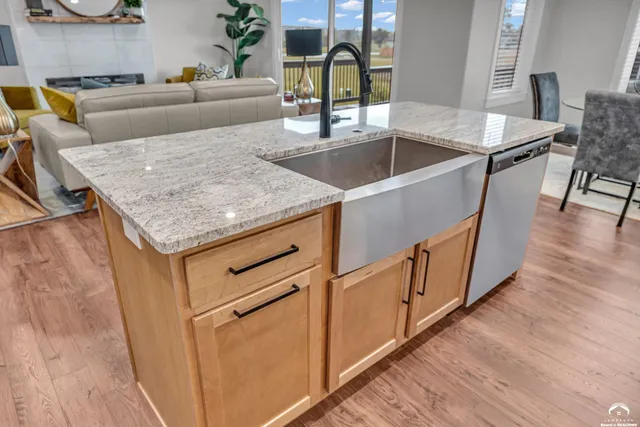 $500,000 | 32468 West 168th Court, Gardner, KS 66030