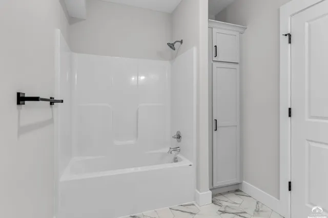 $500,000 | 32468 West 168th Court, Gardner, KS 66030