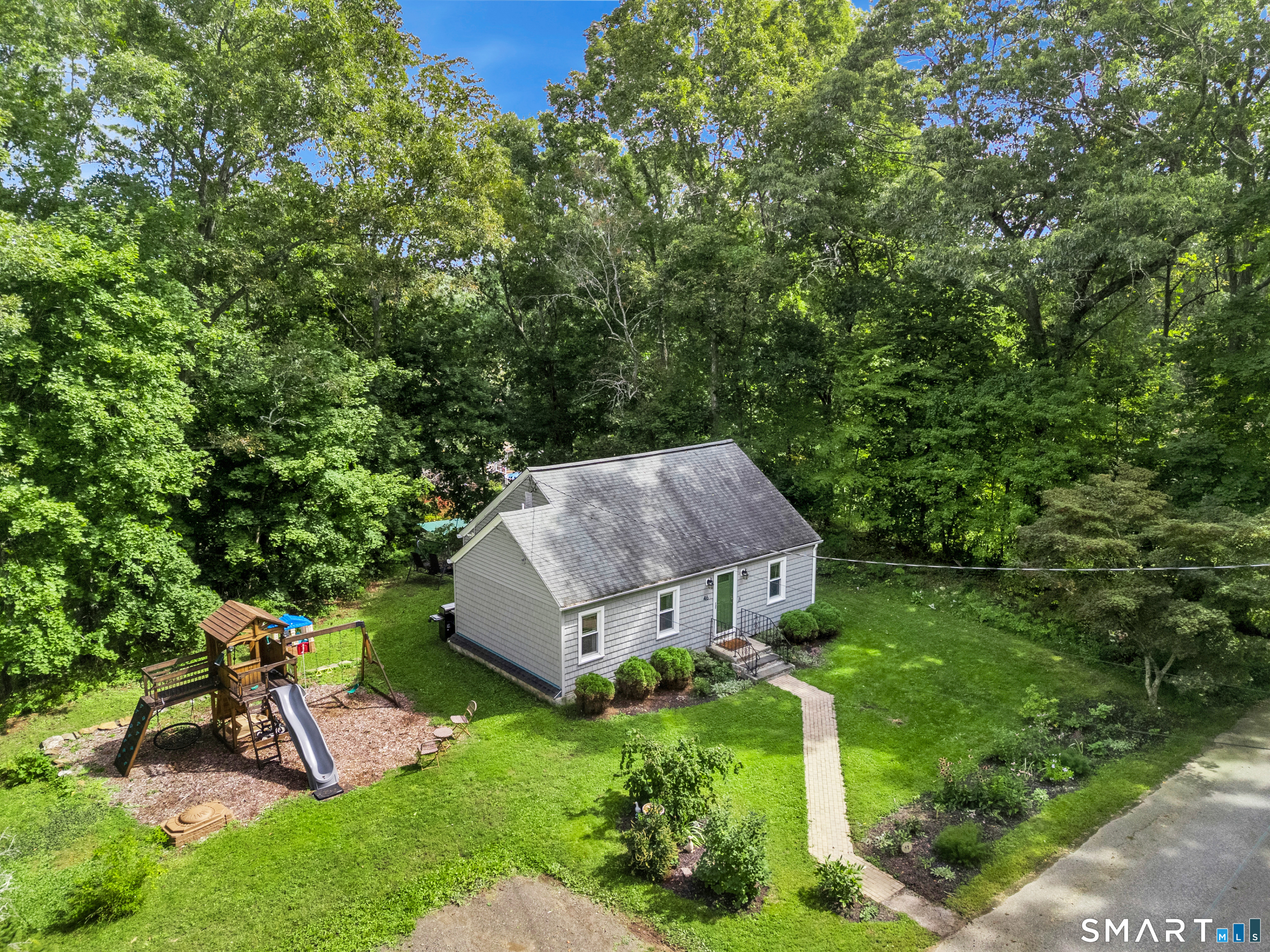 46 Briarcliffe Road East Haddam, CT 06415 - Photo 3 of 39 Gallery Image 3