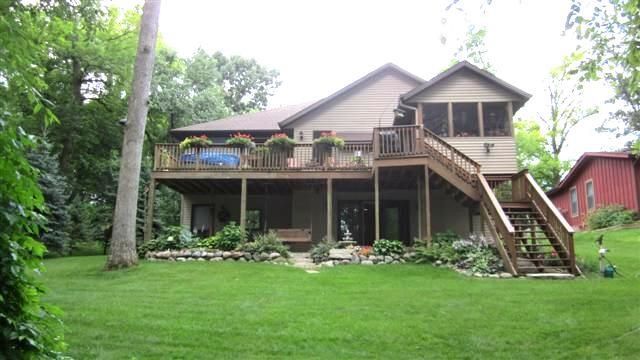 2029 Hillsdown Road Lake Summerset, IL 61019 - Photo 3 of 24 a front view of house with yard and green space