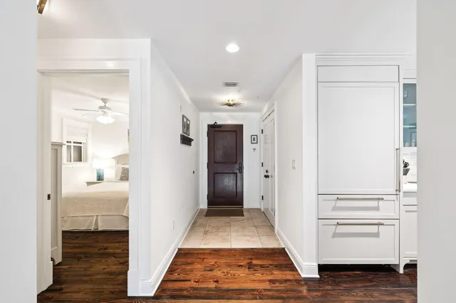 $2,075,000 | 104 North Barrett Square, Unit 2A, Rosemary Beach, FL 32461