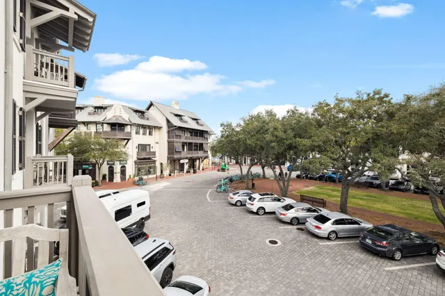 $2,075,000 | 104 North Barrett Square, Unit 2A, Rosemary Beach, FL 32461
