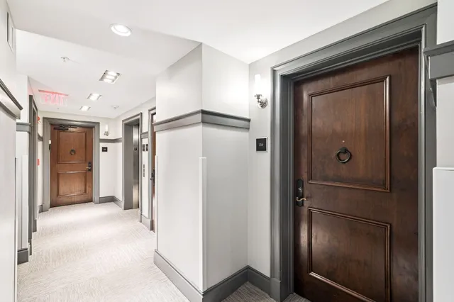 $2,075,000 | 104 North Barrett Square, Unit 2A, Rosemary Beach, FL 32461