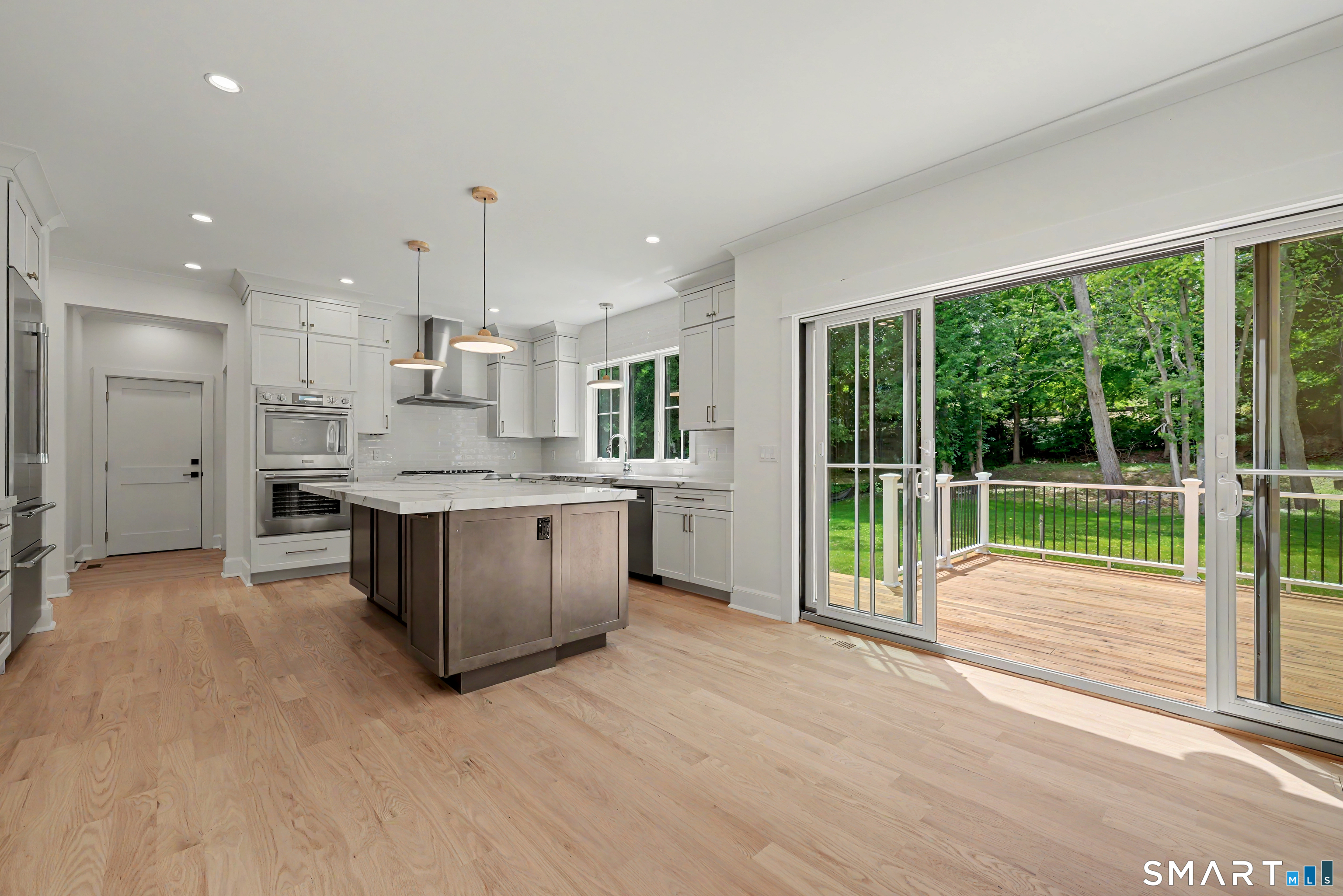 149 Don Bob Road Stamford, CT 06903 - Photo 11 of 40