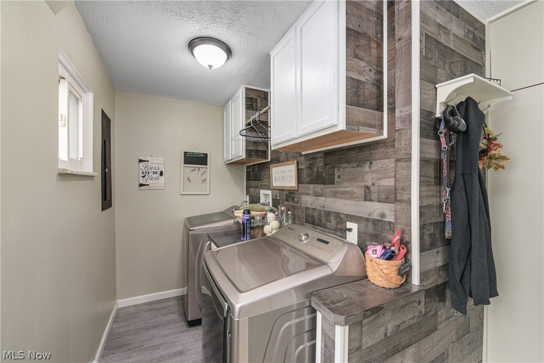 237 Vineyard Road Avon Lake, OH 44012 - Photo 10 of 27 Laundry room.